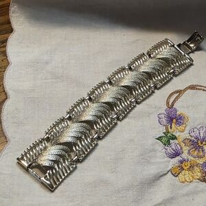 Vintage Coro Pegasus Chevron link bracelet in a silver-tone finish. 